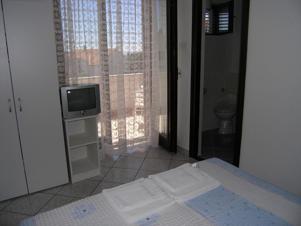 Apartments Murgic Крк Экстерьер фото